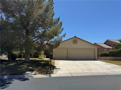 5121 Burr Oak Dr, Las Vegas, NV 89130