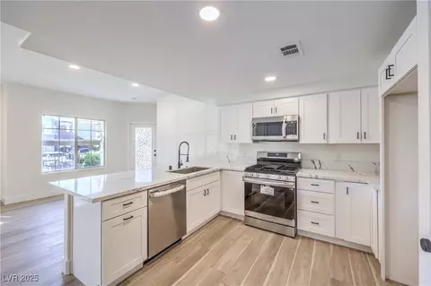 9303 Gilcrease Ave #1243, Las Vegas, NV 89149