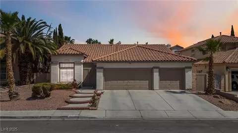 8326 Mount Nido Dr, Las Vegas, NV 89147