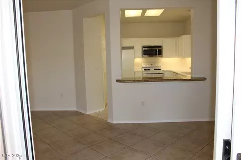 2013 Capestone St, Las Vegas, NV 89134 photo 16