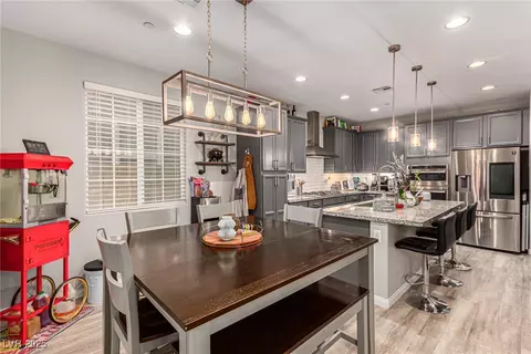 Kitchen - 39 Castleton Tower Ct, Henderson, NV 89011 photo 1 of 4