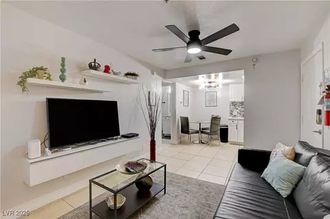 4200 S Valley View Blvd #2085, Las Vegas, NV 89103
