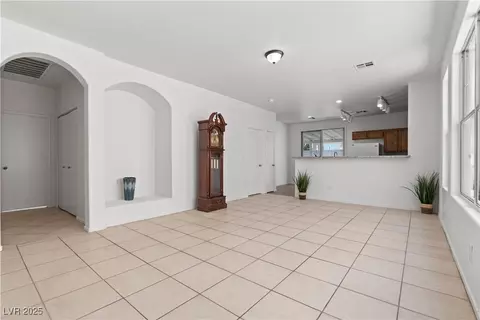 2633 Chin Cactus Ct, Las Vegas, NV 89106