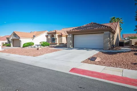 8901 Kingsmill Dr, Las Vegas, NV 89134