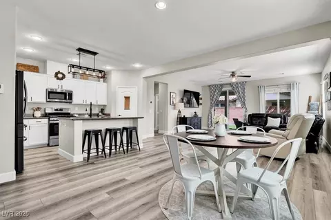 10426 Mount Washington Ave, Las Vegas, NV 89166