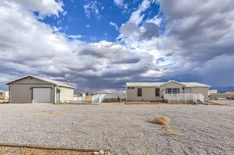 1211 W Hardy Ln, Pahrump, NV 89048