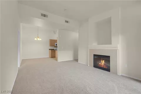 8805 Jeffreys St #2020, Las Vegas, NV 89123