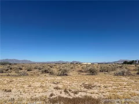 364 Mount Charleston Dr, Pahrump, NV 89048