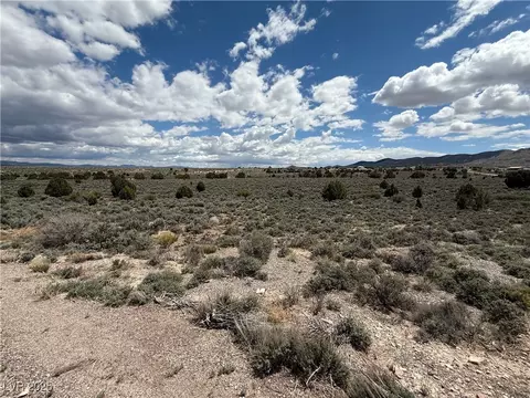 Hickory, Pioche, NV 89043 photo 3