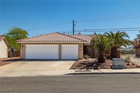 688 Arrowhead Canyon Dr, Henderson, NV 89002