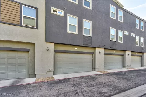 9050 W Tropicana Ave #1075, Las Vegas, NV 89147