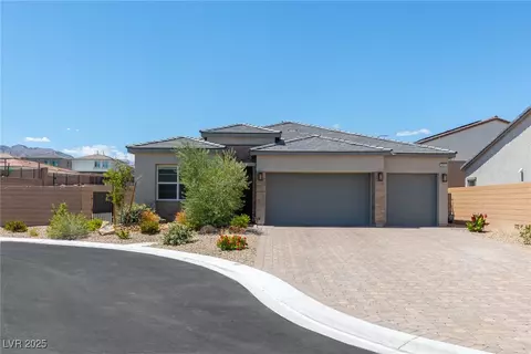 8929 Cassia Winds St, Las Vegas, NV 89166