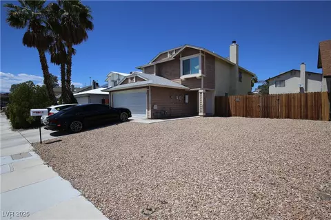 6812 Sheffield Dr, Las Vegas, NV 89108
