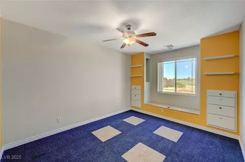 Bedroom - 1420 Logandale Dr, Logandale, NV 89021 photo 2 of 7