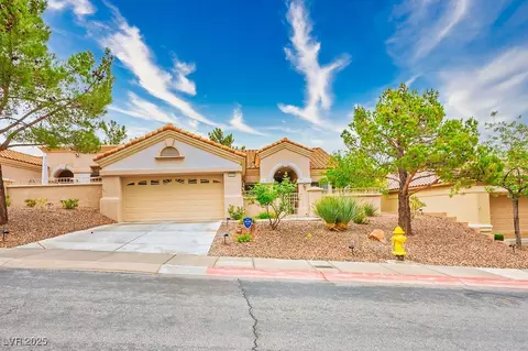 10720 Sky Meadows Ave, Las Vegas, NV 89134
