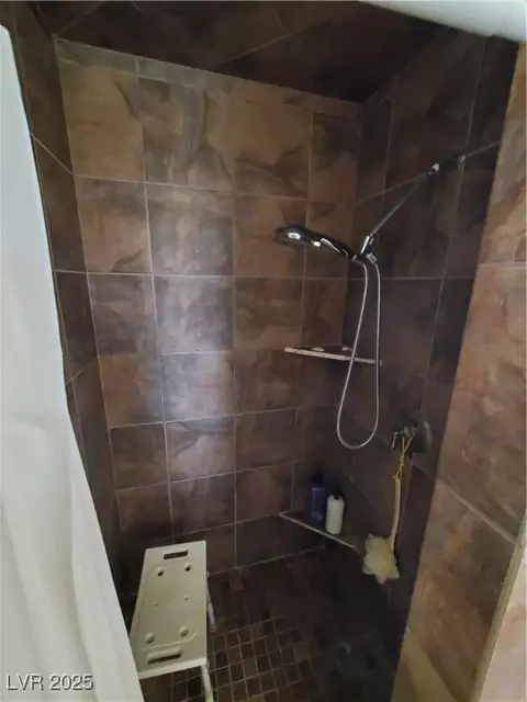 Bath - 5272 Truman Ln, Caliente, NV 89008 photo 8 of 8