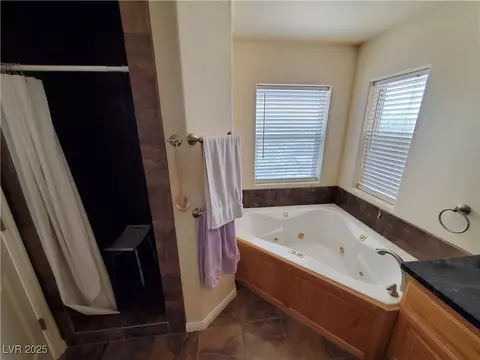 Bath - 5272 Truman Ln, Caliente, NV 89008 photo 1 of 8