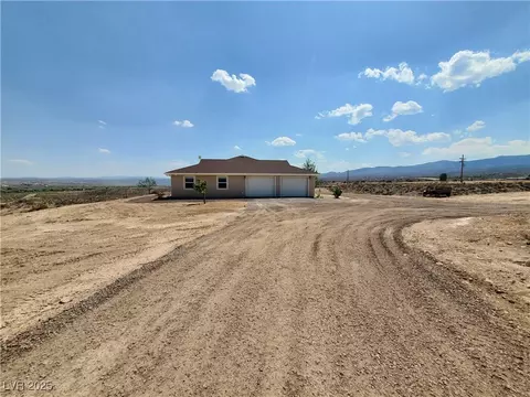 Exterior - 5272 Truman Ln, Caliente, NV 89008 photo 6 of 13