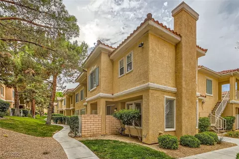 251 S Green Valley Pkwy #1311, Henderson, NV 89012