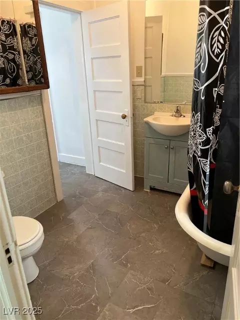 Bath - 4 Keystone St, Ruth, NV 89319 photo 1 of 3