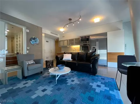 3722 Las Vegas Blvd #2709, Las Vegas, NV 89158