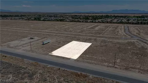 5041 E Gamebird Rd, Pahrump, NV 89048
