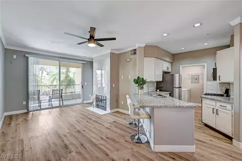 7173 S Durango Dr #307, Las Vegas, NV 89113