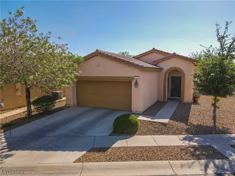 711 Golden Sedum Dr, Henderson, NV 89011