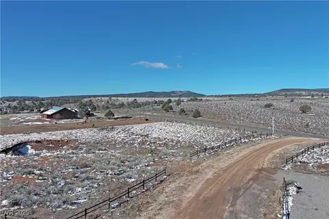 187 W Bryce Gate Cir, Hatch, UT 84735