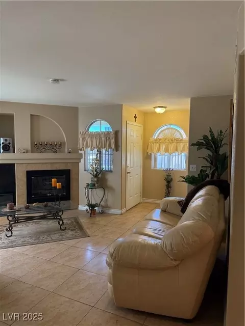7950 W Flamingo Rd #2074, Las Vegas, NV 89147