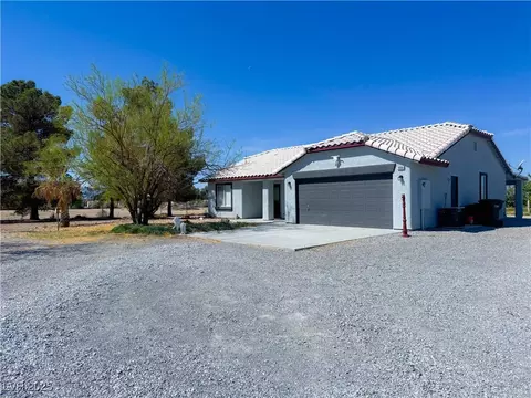 1564 Silver Knoll Ave, Las Vegas, NV 89123