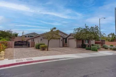 6985 Hopi Summit Ct, Las Vegas, NV 89149