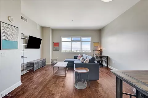 150 Las Vegas Blvd #1118, Las Vegas, NV 89101