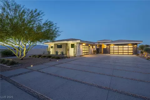 4070 N Tee Pee Ln, Las Vegas, NV 89129