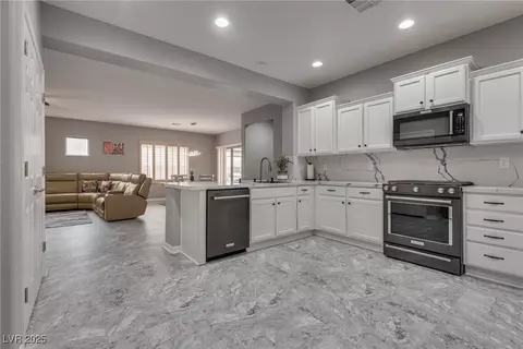 4204 Sprints Race Ave, North Las Vegas, NV 89084