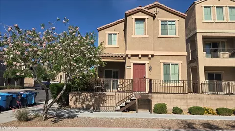 7704 Classy Cashmere Ct, Las Vegas, NV 89149