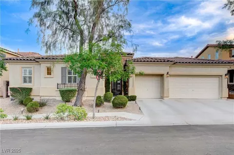 9349 Olympia Falls Ave, Las Vegas, NV 89149