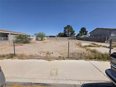 6106 Castlemont Ave, Las Vegas, NV 89156