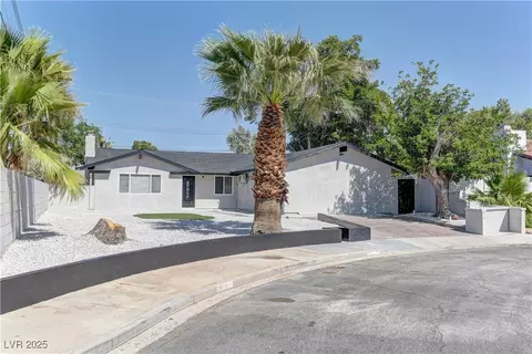 1901 Farnam Pl, Las Vegas, NV 89102