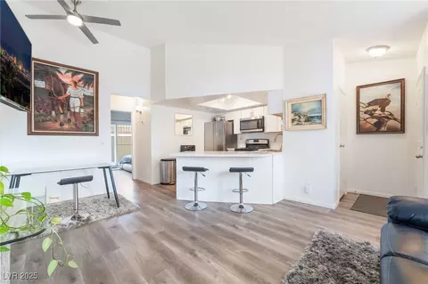 515 Kristin Ln, Henderson, NV 89011