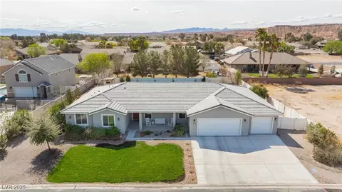 1395 Logandale Dr, Logandale, NV 89021
