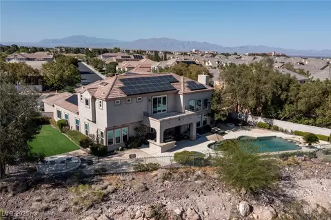 9301 Queen Charlotte Dr, Las Vegas, NV 89145