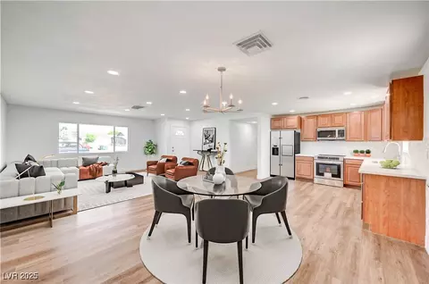 929 Center St, Henderson, NV 89015