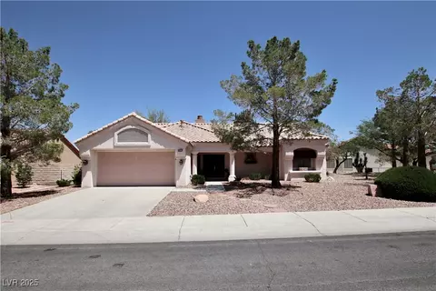 2820 Bluff Point Dr, Las Vegas, NV 89134