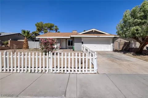 5535 Oxbow St, Las Vegas, NV 89119