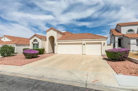 6 Sandwedge Dr, Henderson, NV 89074