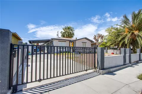 237 Cervantes St, Las Vegas, NV 89101