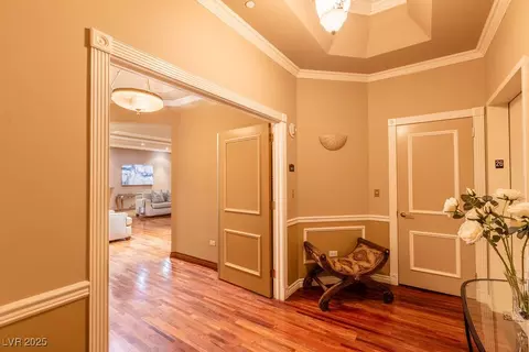 2877 Paradise Rd #2602, Las Vegas, NV 89109