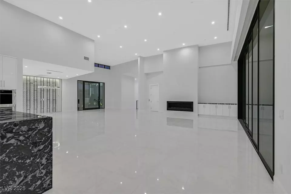 Living - 641 Majestic Rim Dr, Henderson, NV 89012 photo 6 of 10