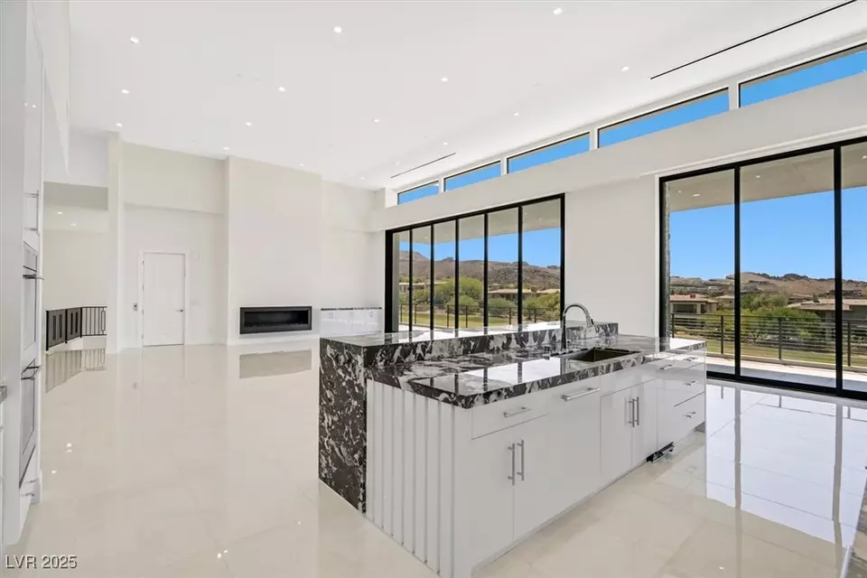 Kitchen - 641 Majestic Rim Dr, Henderson, NV 89012 photo 5 of 5